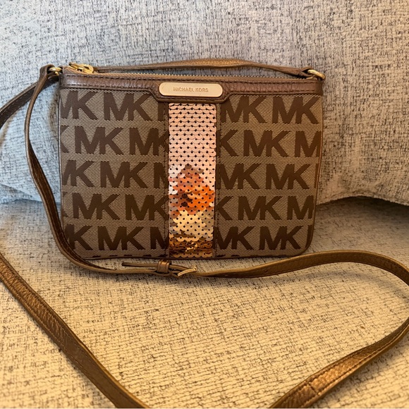 Michael Kors Monogram Jacquard Canvas Crossbody Bag 5.5x8 Limited Edition - Picture 11 of 11